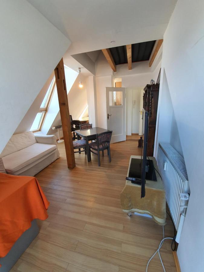 Apartment Idyllische Penthouse-wohnung In Super Lage Munich